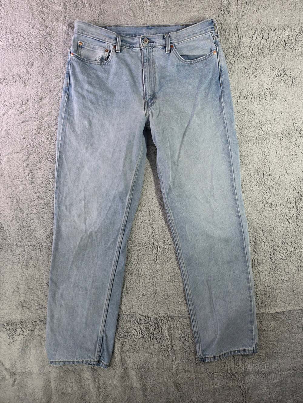 Levis 550 Jeans Mens 38x34 Relaxed Fit Light Wash Blue Denim 90s Vintage Style